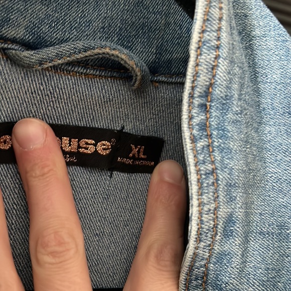 Stretchy jean jacket - Picture 4 of 4